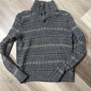 American Eagle Outfitters Gray and Black Turtleneck Sweater